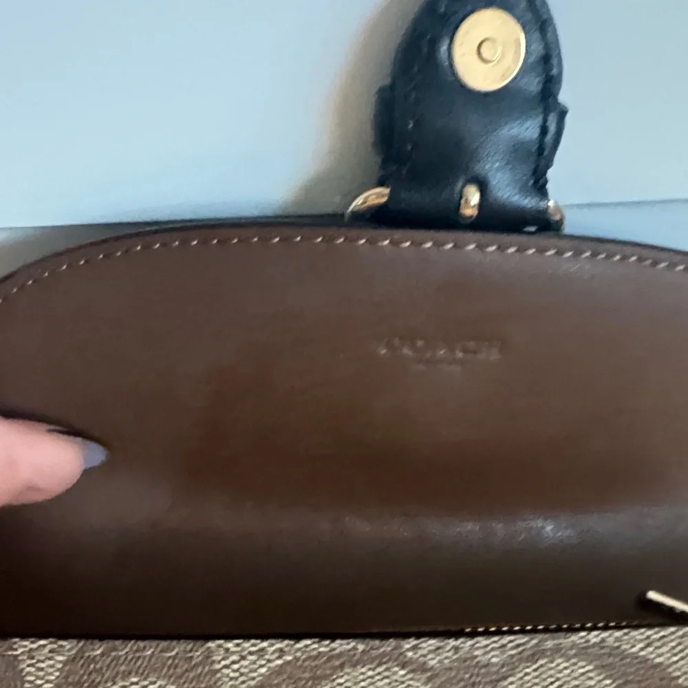 Coach compact bifold